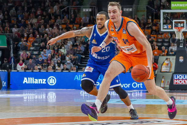 教练在赛前 教练在赛前